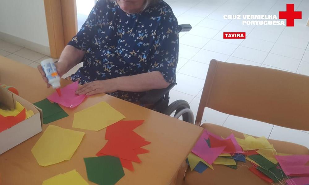 Decoração dos Santos Populares na Unidade de Longa Duração e Manutenção
